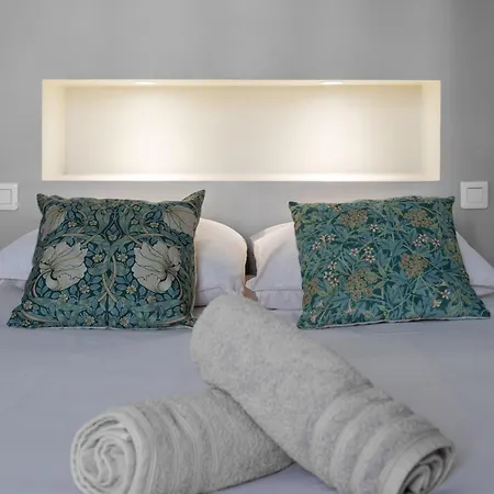 Le Ballainvilliers - Coeur De アパート *