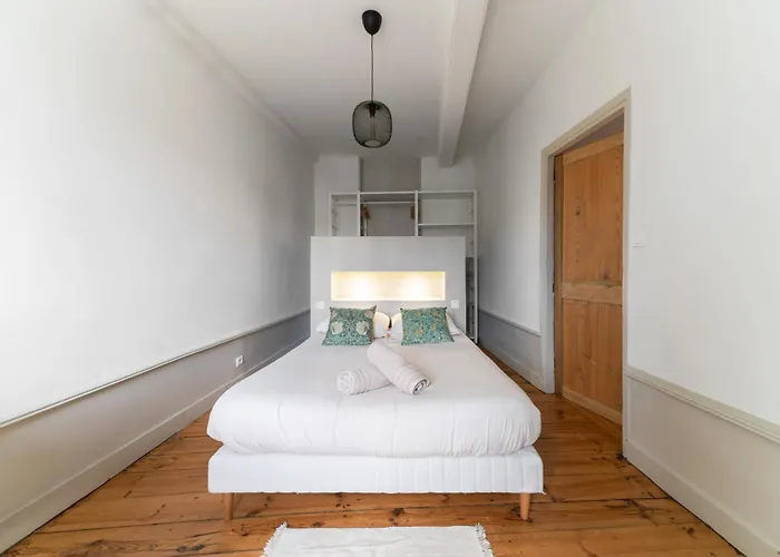 Le Ballainvilliers - Coeur De Apartment *